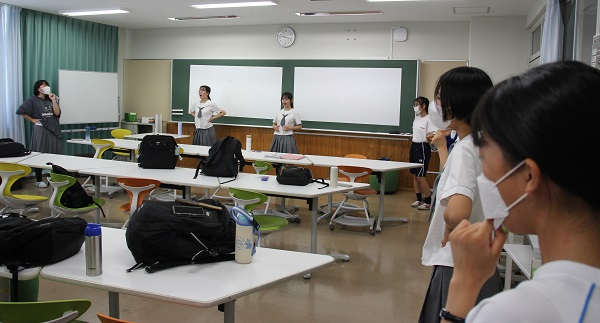 060723　中高演劇 (1).JPG